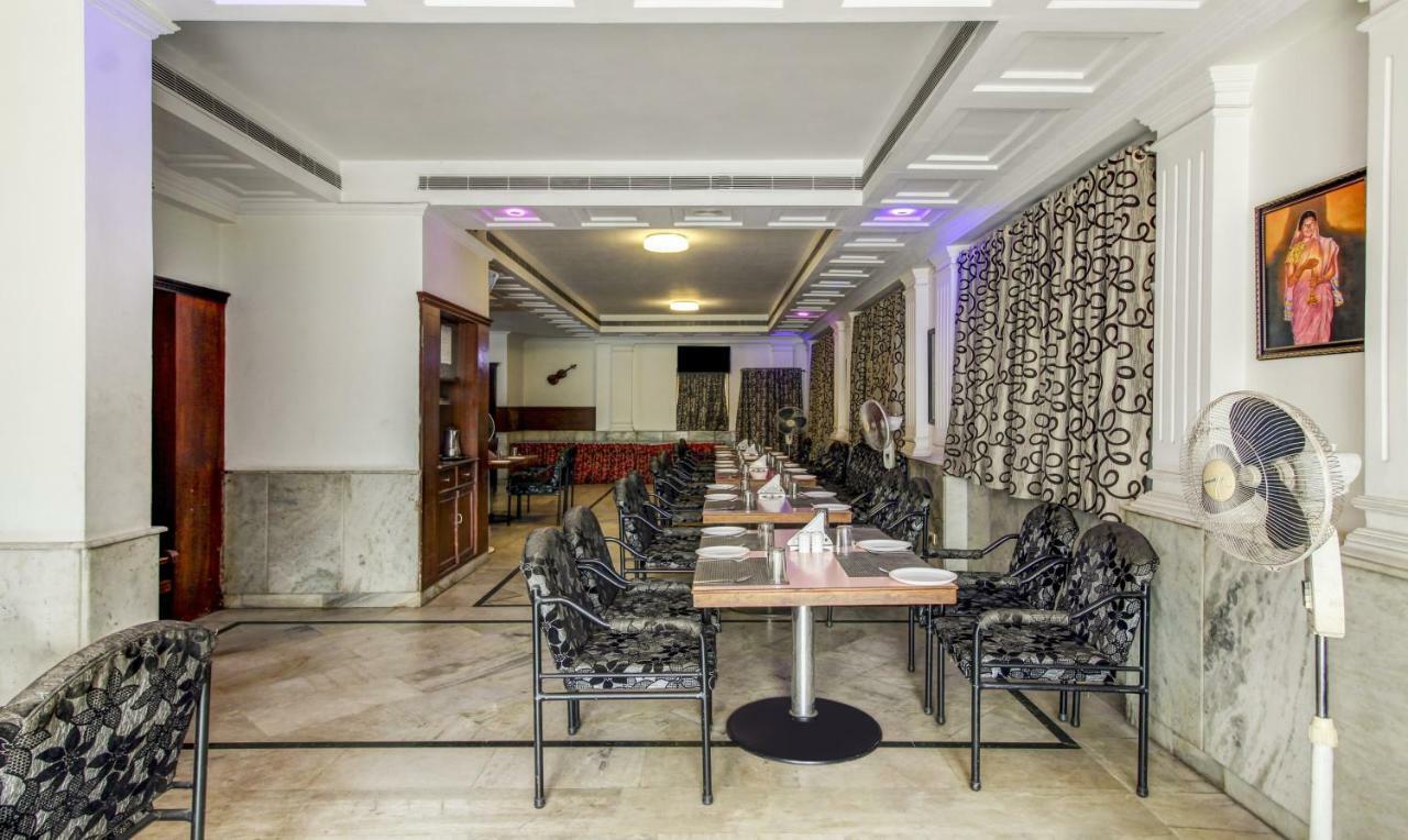 Hotel Saaket Residency Вишакхапатнам Экстерьер фото